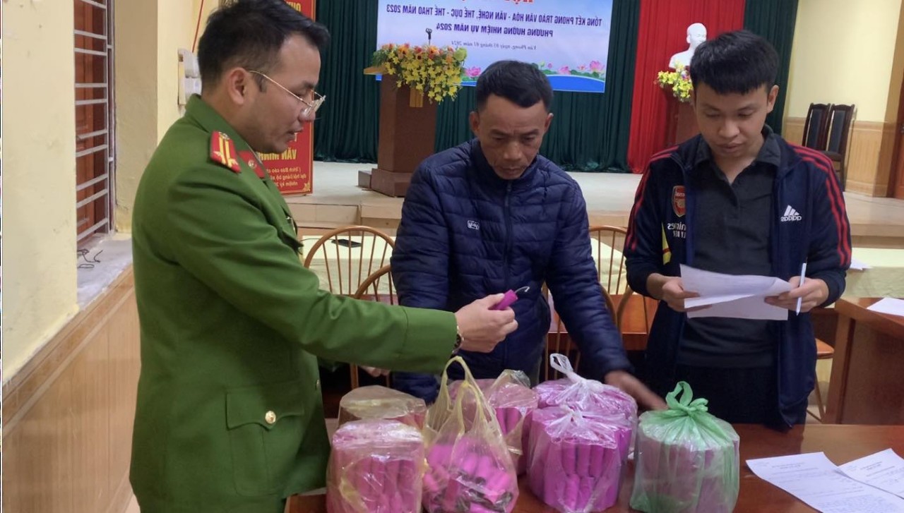 Công an huyện Cát Hải thu giữ 27kg pháo